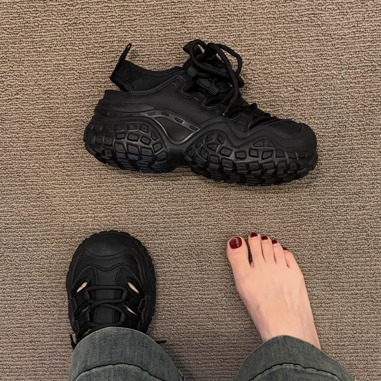 Женские летние сандалии 2025 года, дышащие, повседневные, для походов, модные, универсальные, студенческие, на толстой подошве, легкие.