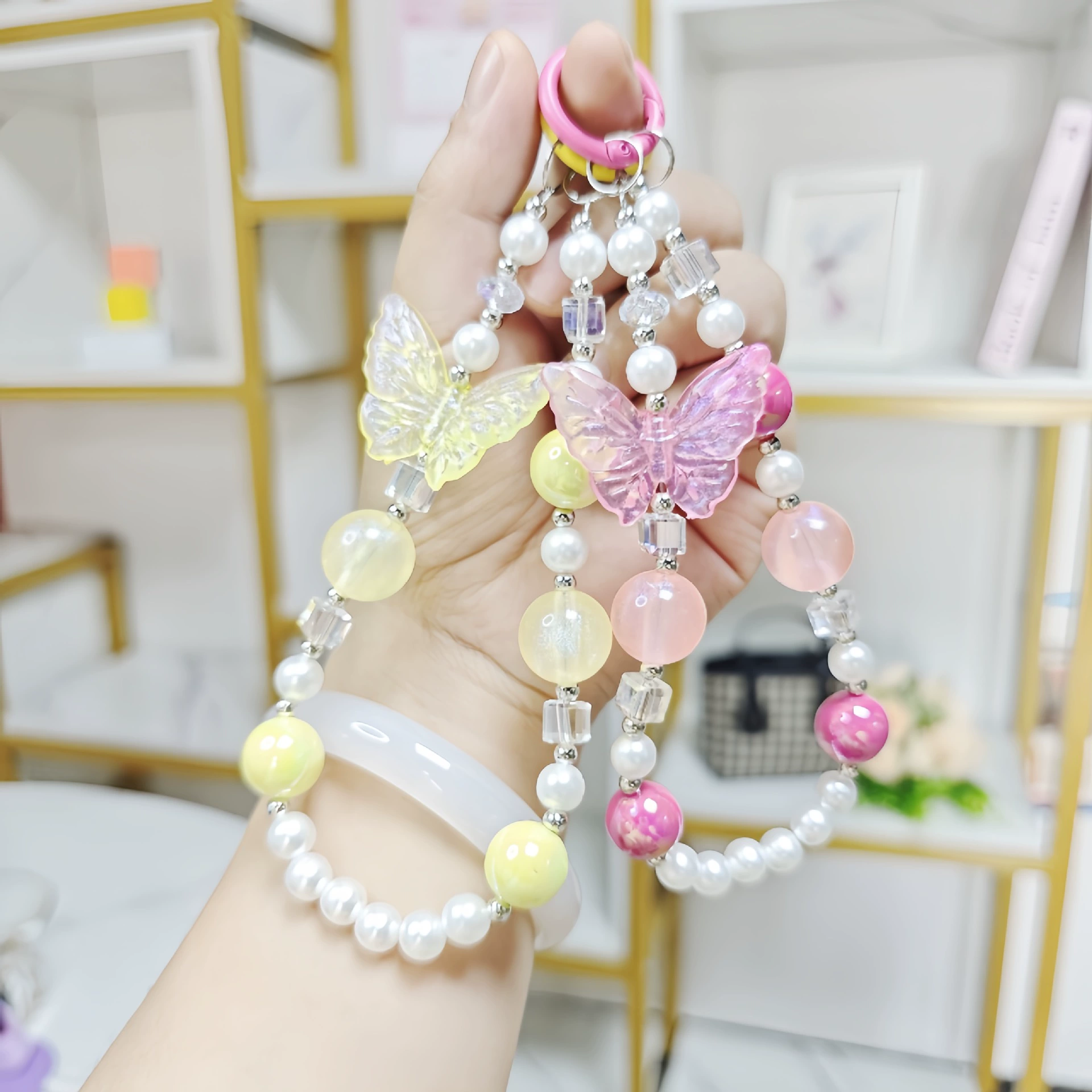 Creative beaded bracelet, mobile phone, pendant, handle, acrylic key bag with bow, bag accessory, handmade
