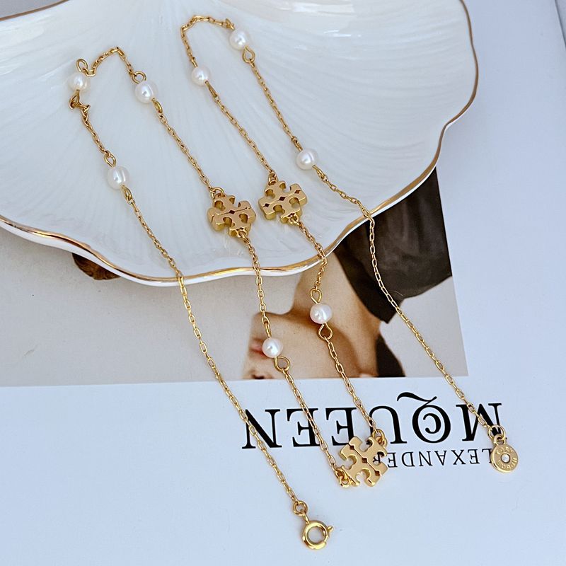 Fashionable elegant stone inlay from pearl