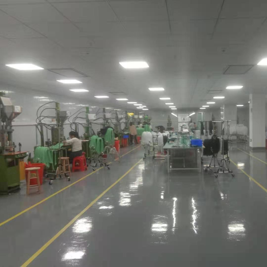 Cable DE DATOS tres en uno cable de carga del teléfono móvil un arrastre tres silicona líquida adecuado para Apple typec Android carga rápida 1,2