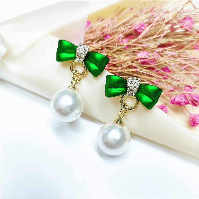 Korean Diamond Green Bow Large Pearl Earrings display picture 3