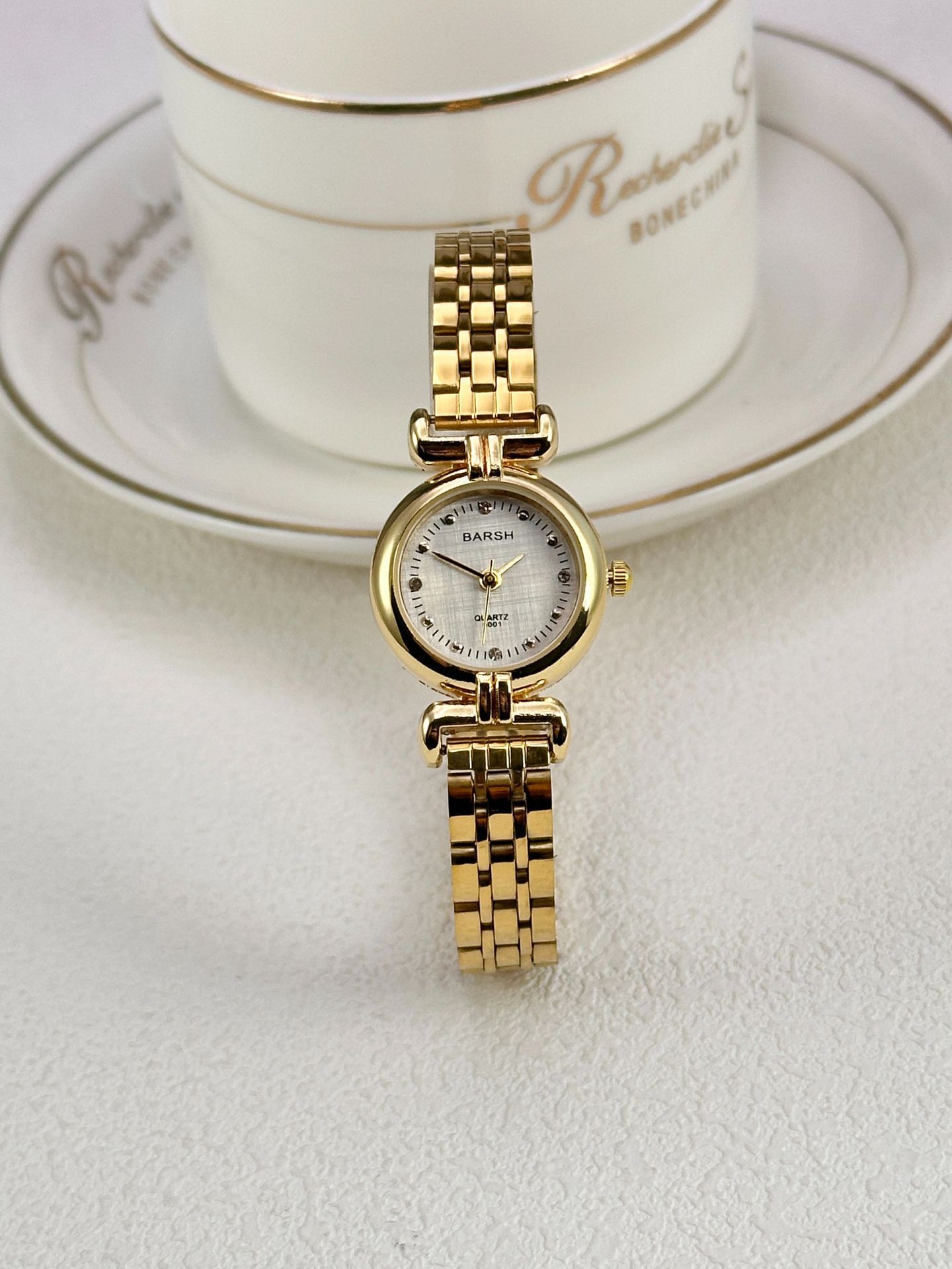 50g Weight Ordinary Glass Mirror Material Stainless Steel Strap Material Watch Classification Pointer Display Type Folding Buckle Buckle Style Round Dial Shape Holiday, Daily Occasion Quartz Movement Solid Color Pattern All Seasons Season Women's Gender Vintage Style, Classic Style Style Vintage Style Classic Style Solid Color Other Printing (Printing) Quartz Watch 4