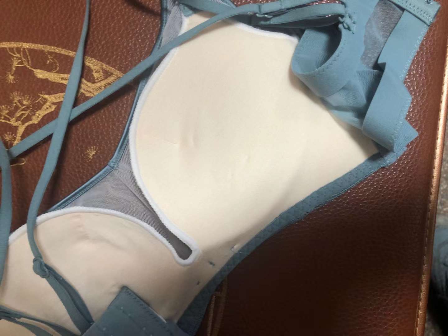 Nueva colección de pecho push-up ajustable de tres pechos cómoda sin costura inalámbrica superior delgada inferior ropa interior gruesa sujetador de las mujeres