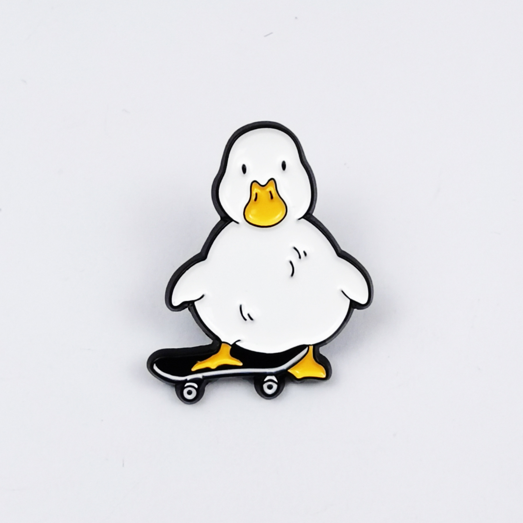 Broche con forma de pato amarillo frito fresco transfronterizo, bolso de pareja de dibujos animados lindo, accesorios fijos, pines de placa de aleación image 19