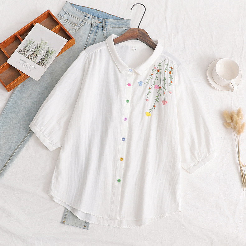 Korean version of the new shoulder embroidery wicker loose ladies cardigan shirt short sleeve top wholesale