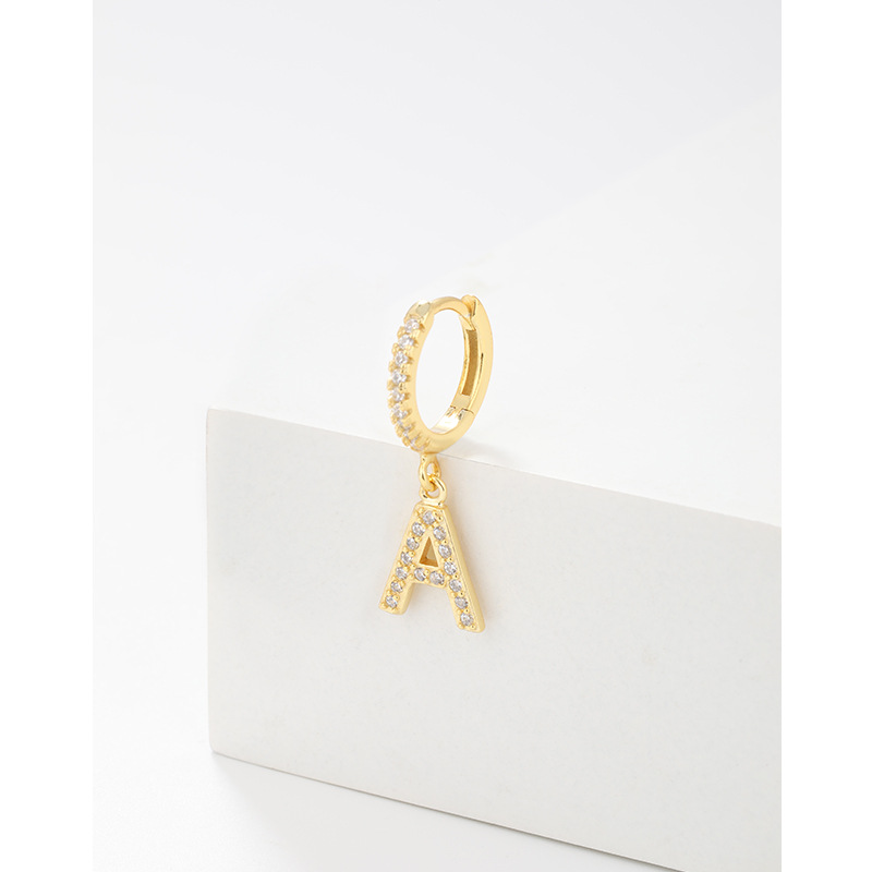 Amazon transfronterizo 925 plata esterlina 26 letras pendientes de estilo europeo y americano pendientes de orejas de orejas de orejas