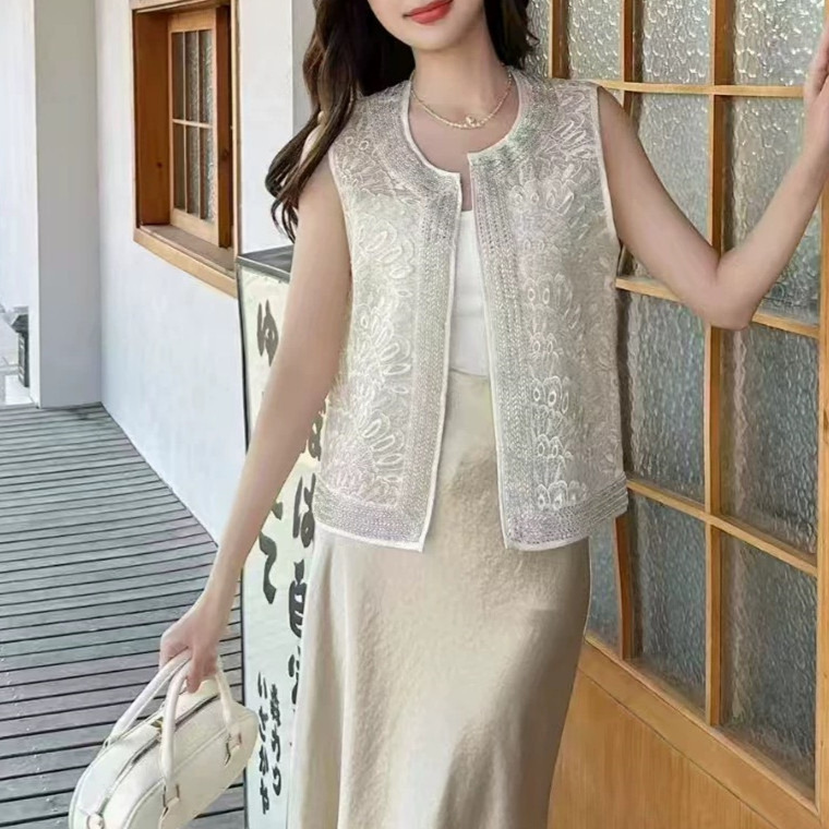 南油批发2025年夏季新款 欧根纱桑蚕丝重工刺绣 休闲时尚马甲上衣