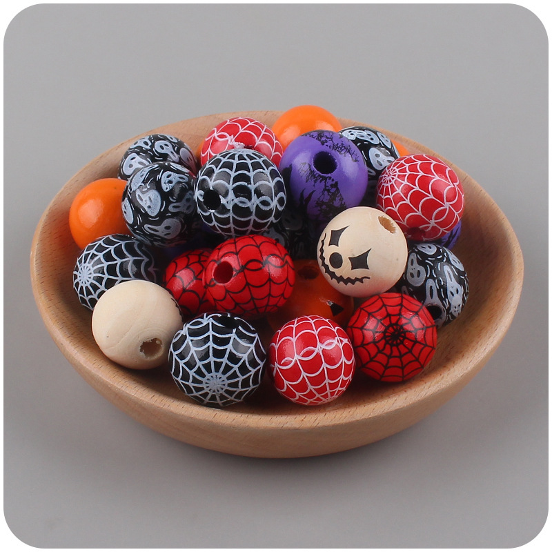 20mm Halloween impresión en color de cuentas madera creativa DIY joyería bebé chupete cadena mordedor pulsera pequeños accesorios