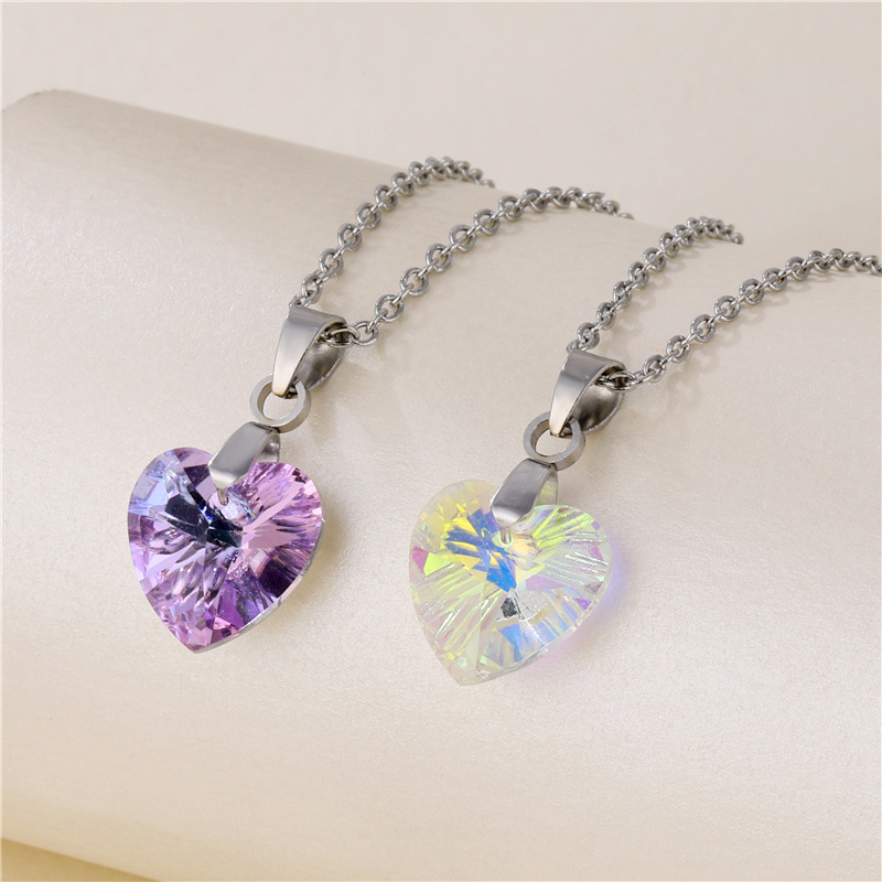 Fashion Crystal Heart-shape Titanium Steel Necklace Wholesale display picture 2