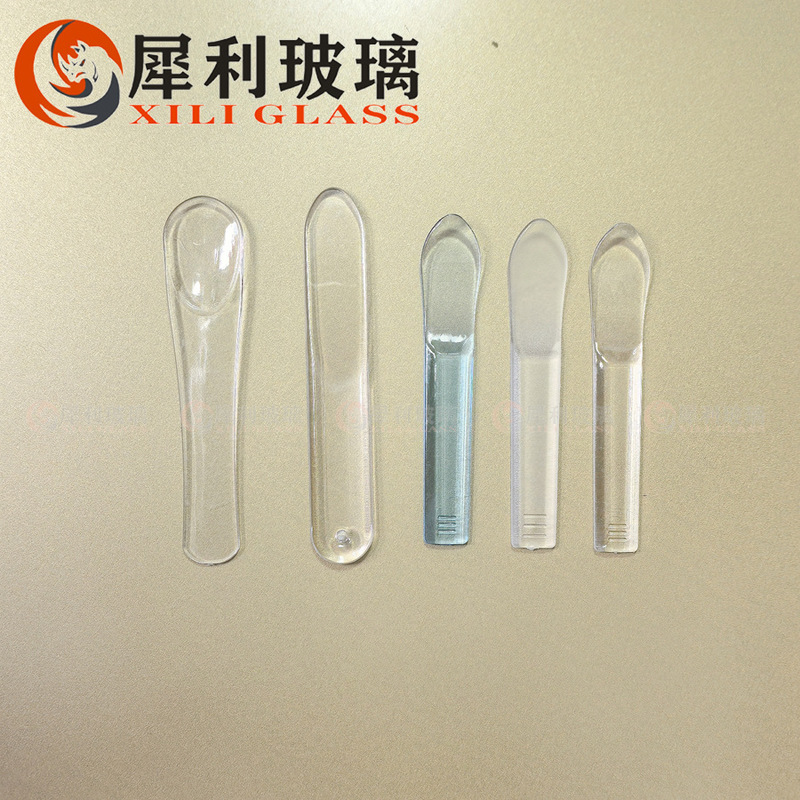 化粧品のプラスチックのスプーンのクリームは分けてスプーンのクリームのアイクリームを剃ります。|undefined