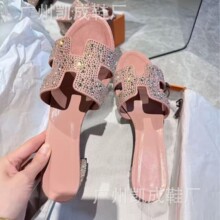�M����ˮ�H��ЬŮ���⴩�и�һ�֛�����Ƥ��ɫ�W荴ָ�¶ֺ��Ь