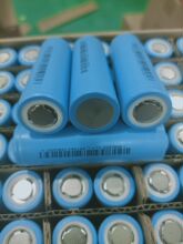 21700锂电池力神/福斯特/特斯拉3600-4800mAh3.7V 5C动力锂电池