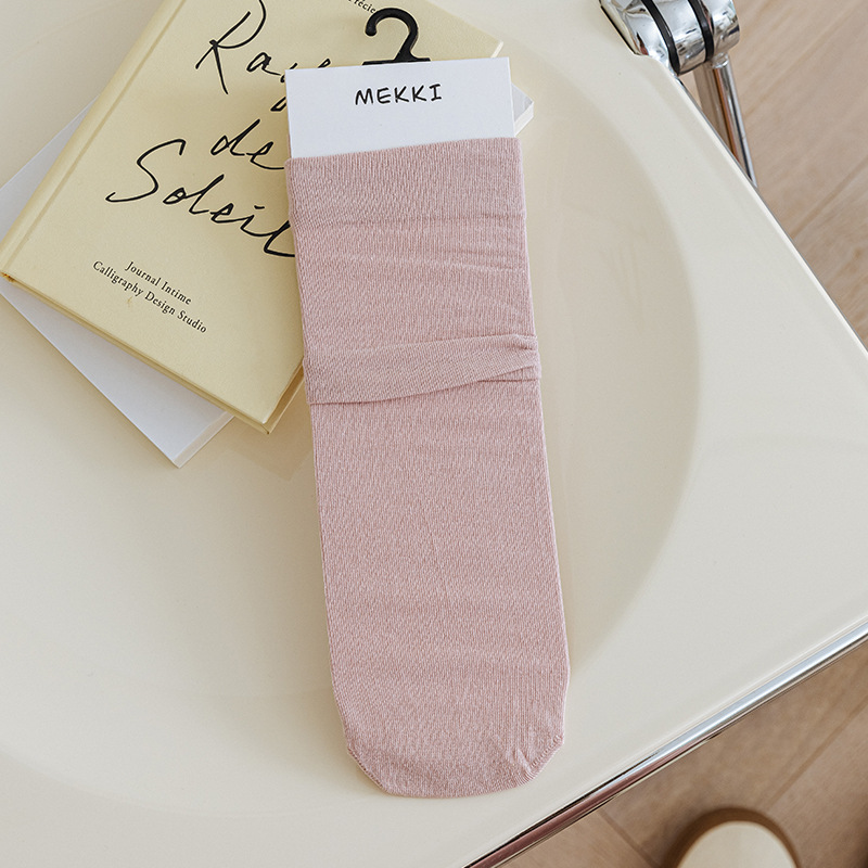 に小麦粉を振りかける