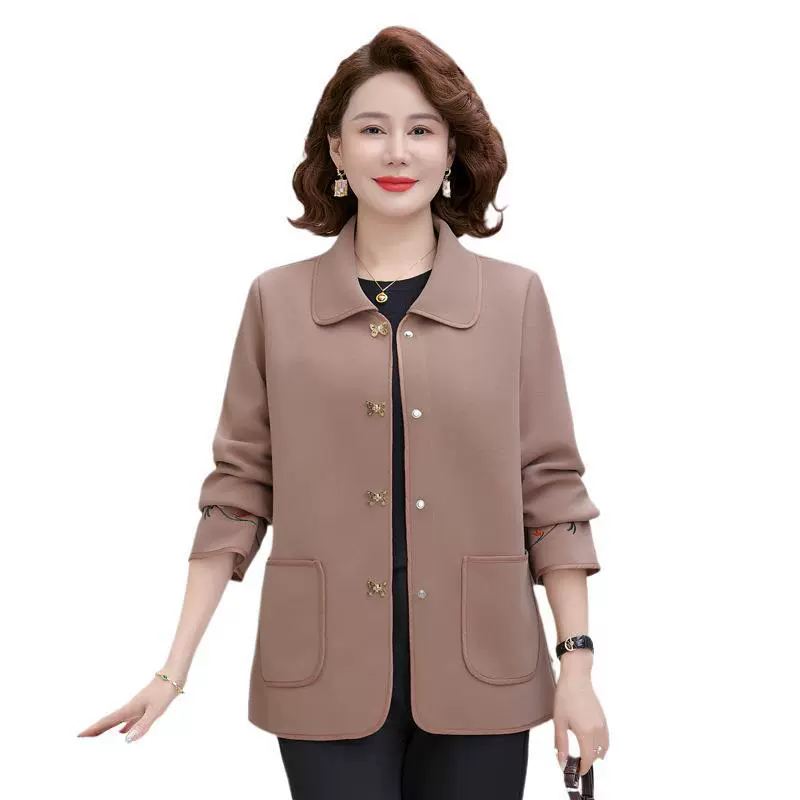 Мама средних лет весенняя куртка с плоским отворотом