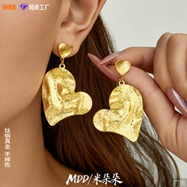 耳环;项链;首饰套装