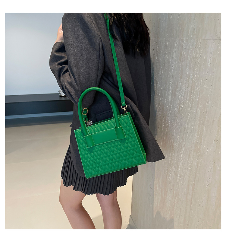 Leisure for women 2024 new item, niche simple diamond grid handbag, fashionable and popular single shoulder crossbody_voghion.com