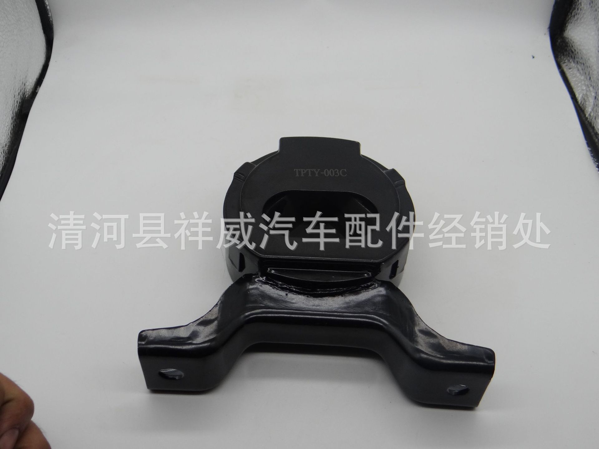Suitable for Toyota RAV4 differential bracket 52380-42082 5238042082 cross-border e-commerce hot sale