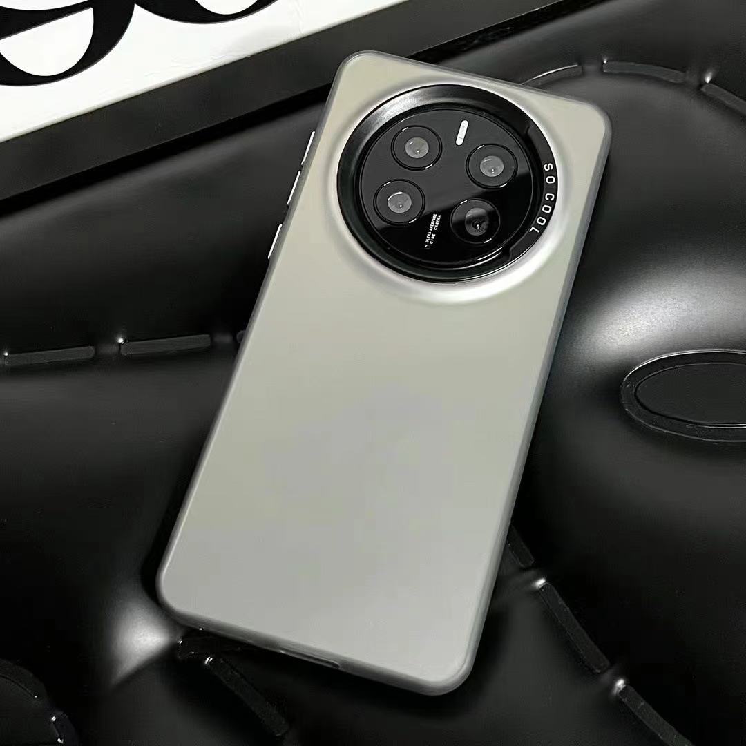 Cáscara plateada de color-negro