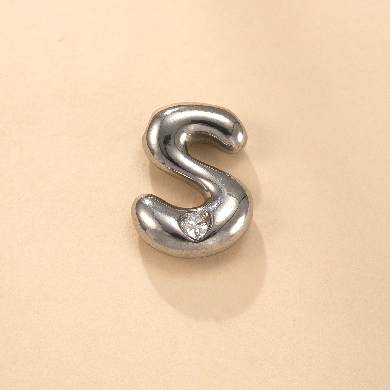 Colgante único transfronterizo de joyería de acero inoxidable fundición con incrustaciones de diamantes de color 26 letras accesorios de collar moda simple pulsera briy