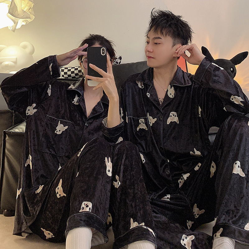 Pajamas de pareja primavera y otoño de terciopelo dorado de mangas largas de alta calidad para mujeres 2024 nuevo lindo hombre ropa de invierno para el hogar
