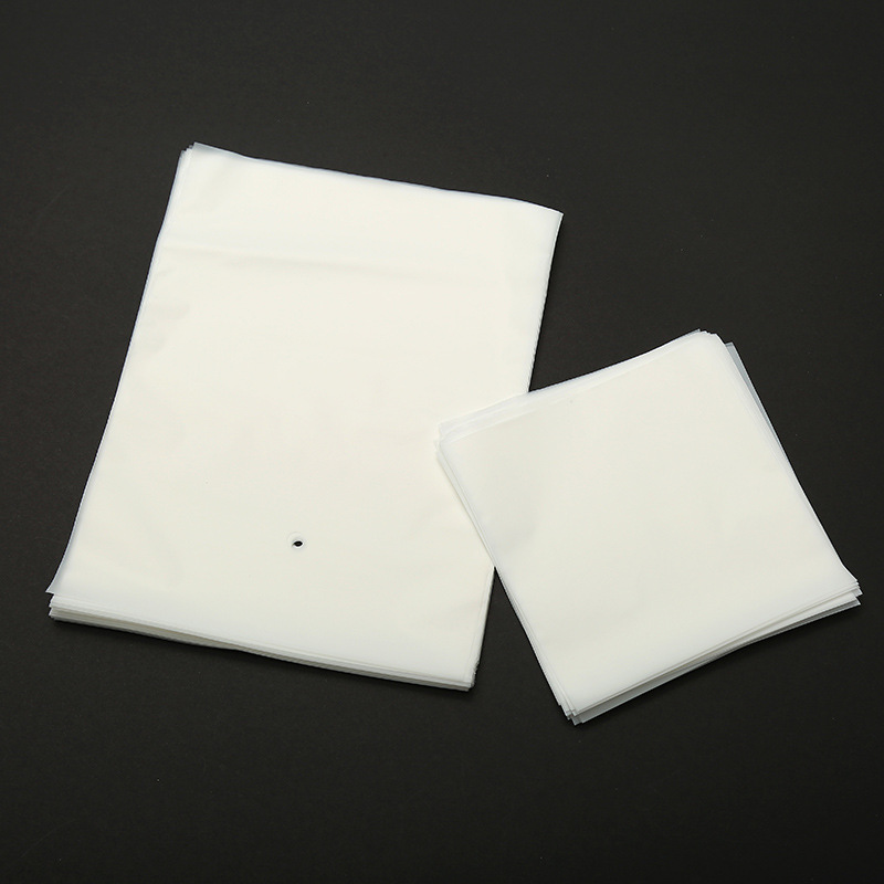 CPE磨砂平口袋自封袋不干胶塑料袋磨砂乳白半透明包装袋