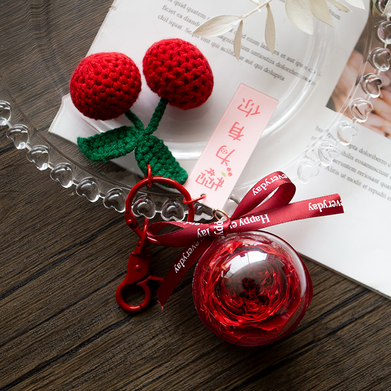 Llavero de flor eterna al por mayor colgante terminado ramo de flores secas Caja de regalo de San Valentín regalo de mano de novias regalo de bendición