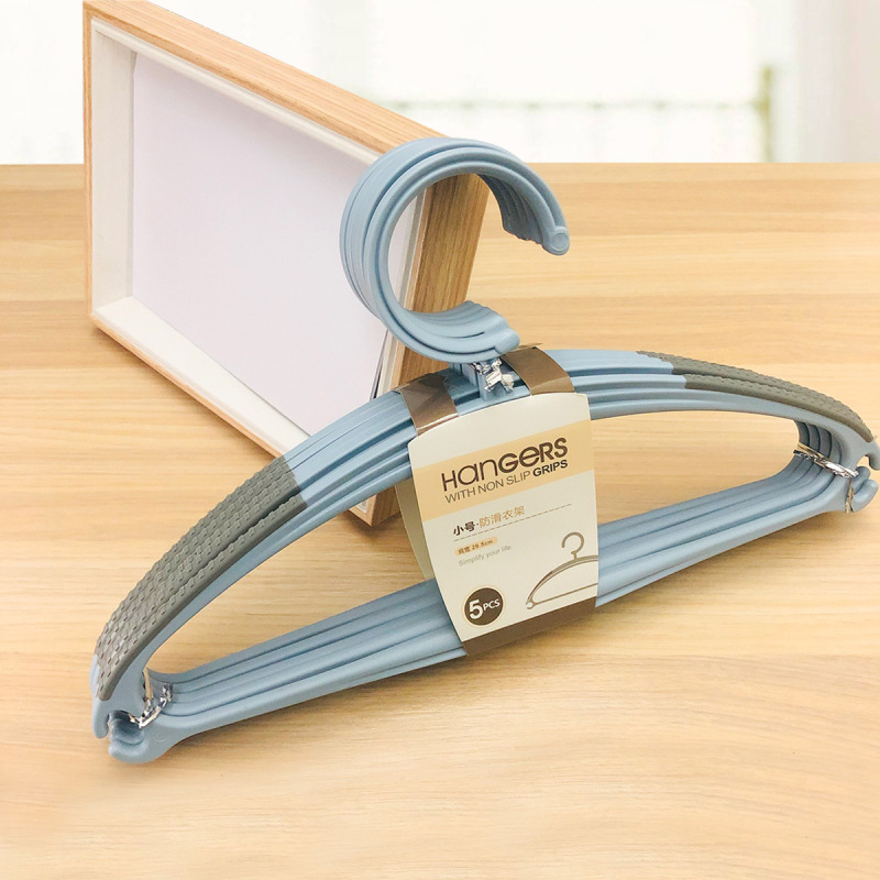 Dry and wet dual-use silicone non-slip hanger plastic seamless non-bulging children adult universal hanger wholesale household Dry and wet dual-use silicone non-slip hanger plastic seamless non-bulging children adult universal hanger wholesale household