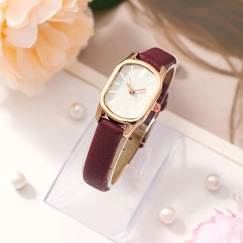 New Trendy Simple Personality Retro Women's Watch Light Luxury High-End Leather Strap Quartz Wristwatch in Stock