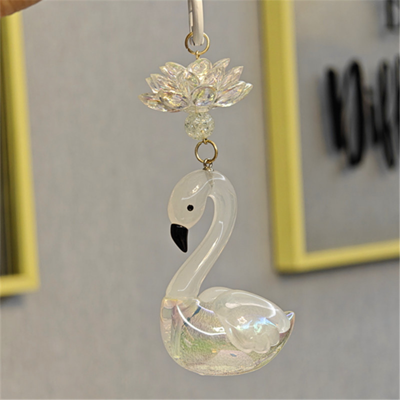 Nuevo acrílico cisne con cuentas llavero bolsos creativos colgantes pequeños regalos con cuentas frescas de color al por mayor