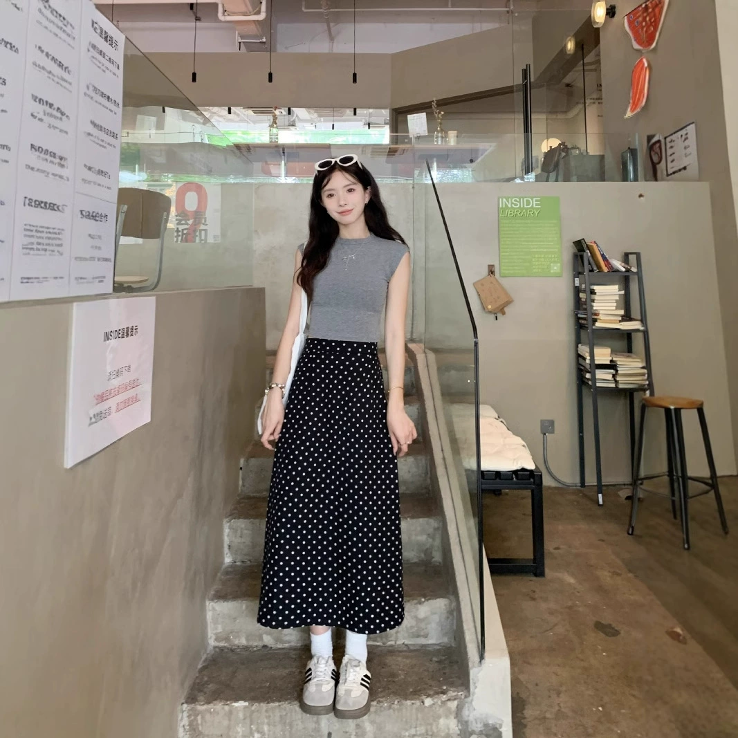 Black spring fitted long skirt, plus size, high waist, for pear shaped body, A-line