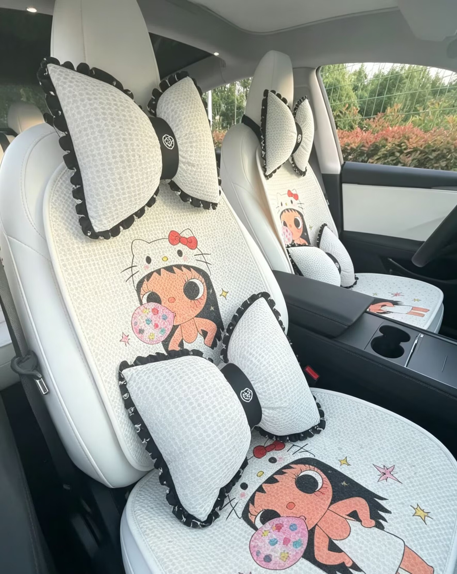 26-Year-Old New Model Cartoon Q-Style Beautiful Girl Breathable Fabric Car Seat Cushion Four-Season Multi-Piece Set Independent Stand Cross-Border Wholesale