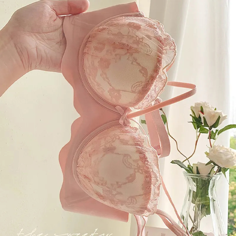 抖音快手小胸聚拢无钢圈性感内衣女防下垂纯欲风新款少女文胸