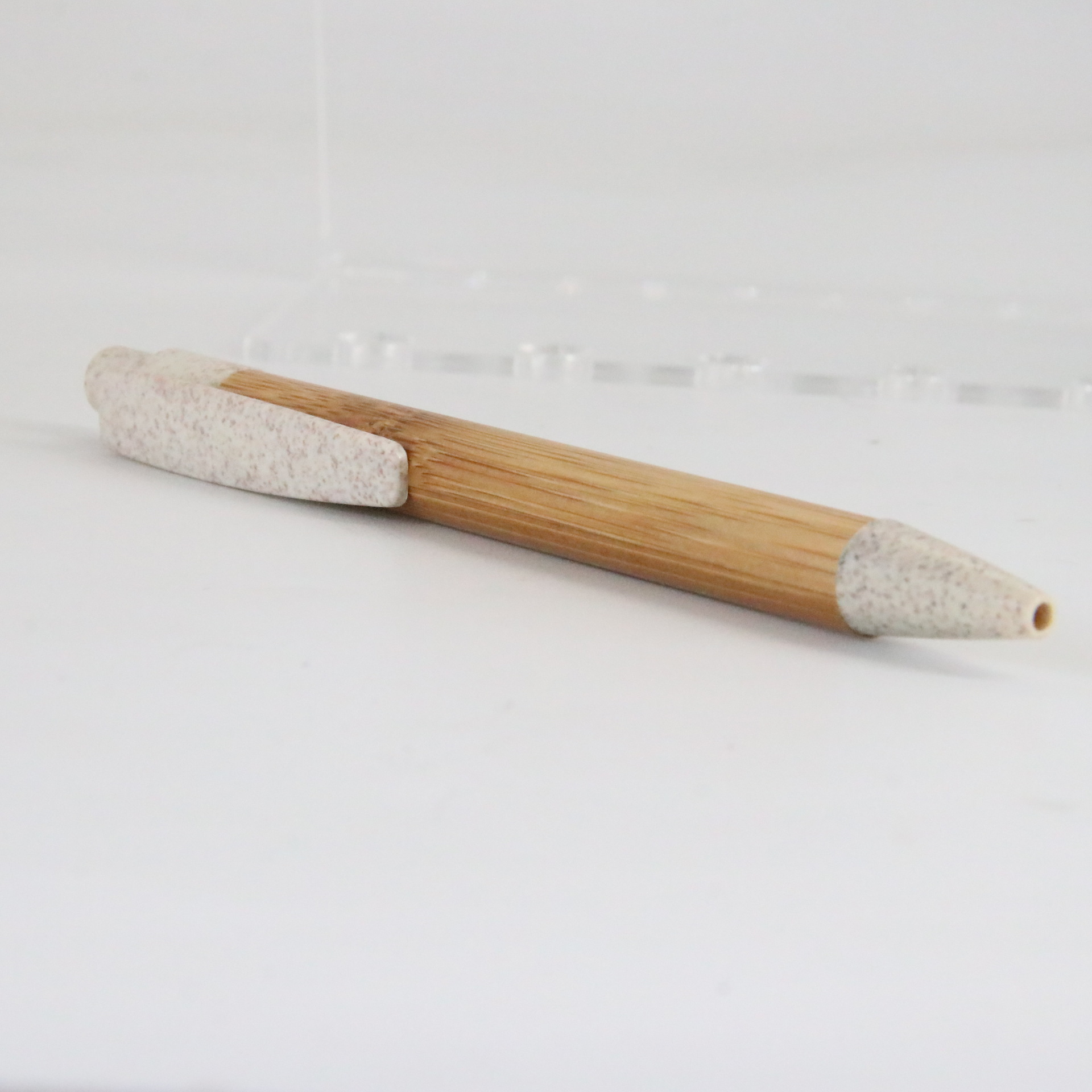 Empuje Bullet recarga de bambú pluma accesorios de protección del medio ambiente material degradable Oficina Escuela suministros fábrica al por mayor