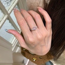 天然粉贝母满钻四叶花微镶锆石戒指女精致轻奢设计感玫瑰金指环