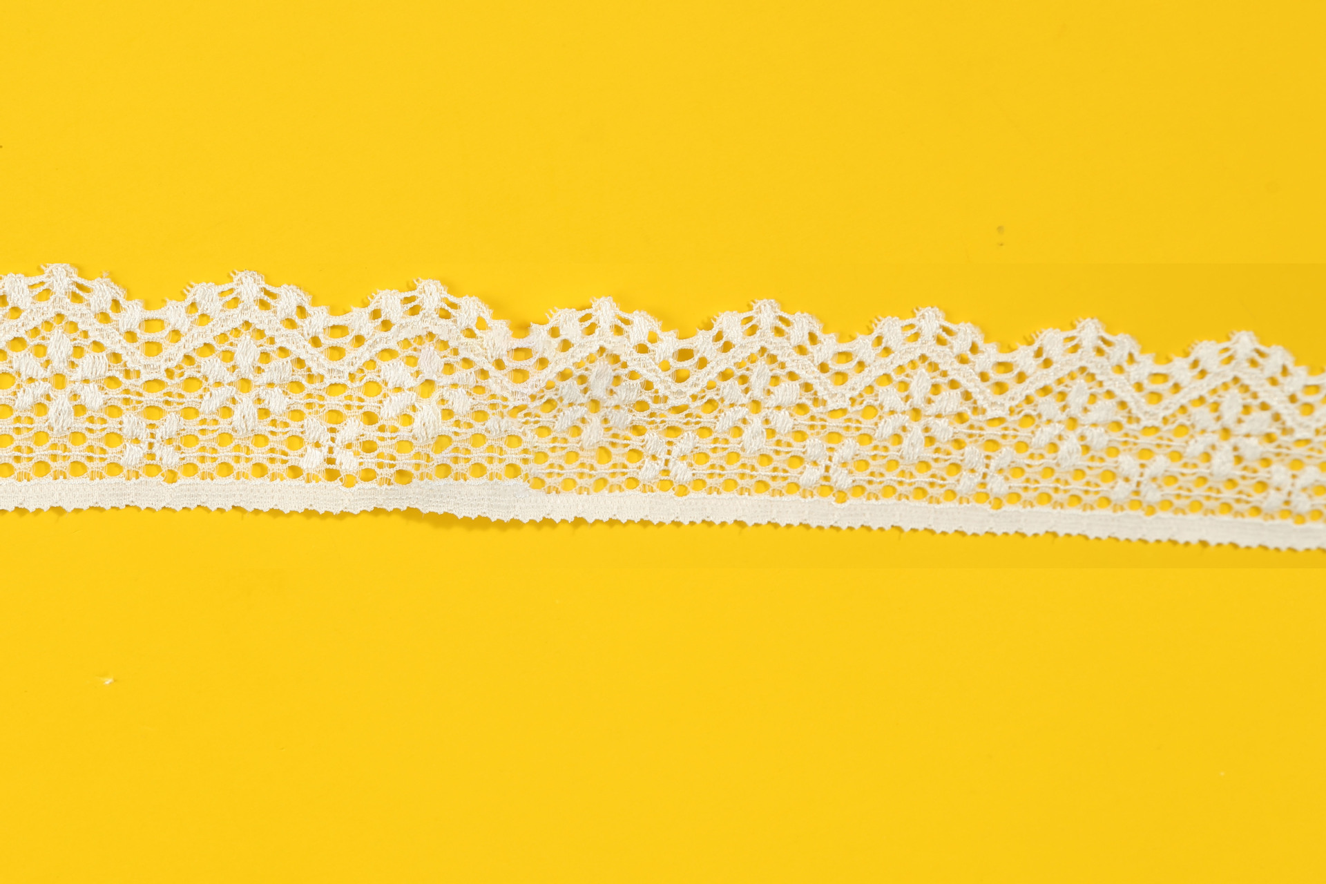 Accesorios de encaje de nylum blanco, decoración hueca de borde ancho de alta gama, cuello, falda, cortina, tela de mesa al por mayor