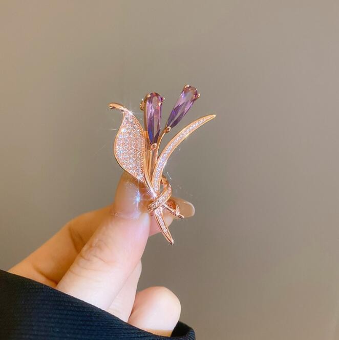922