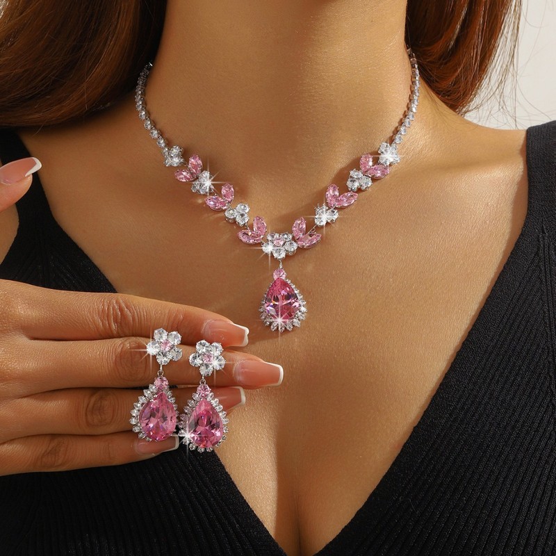 New Luxury Women's Set Cross-Border European and American Zircon Water Drop Necklace Earrings Two-Piece Wedding Evening Dress Set New Luxury Women's Set Cross-Border European and American Zircon Water Drop Necklace Earrings Two-Piece Wedding Evening Dress Set