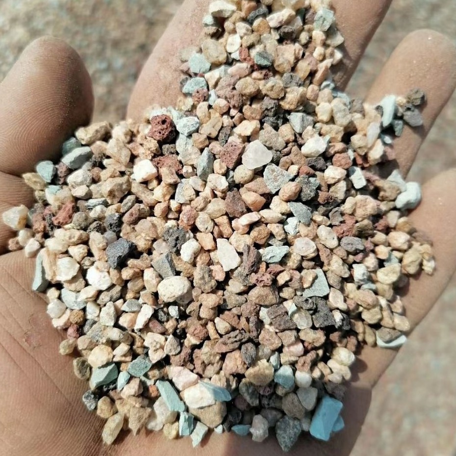 厂家彩虹石 多肉颗粒土 多肉铺面石 黄金软麦饭石 绿沸石 火山石