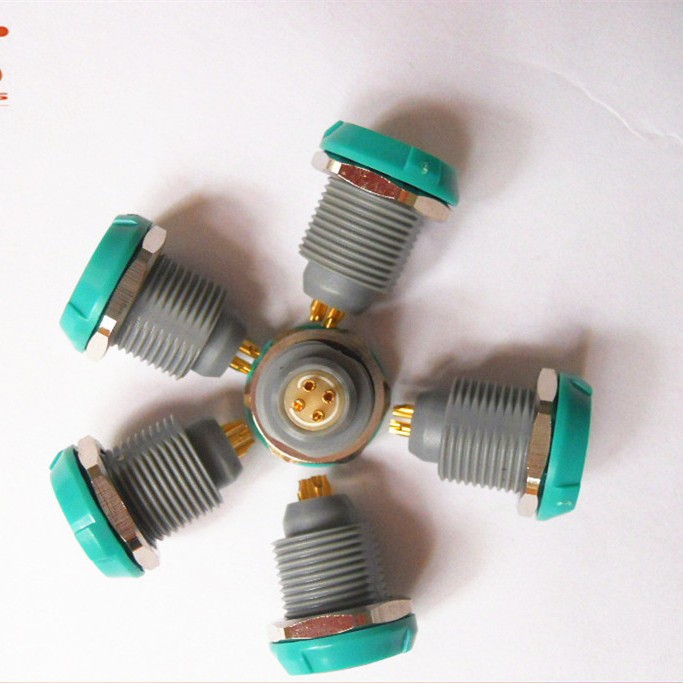 G51M07-P06LFD0-0070 1P6针推拉自锁塑料插座连接器嵌入式