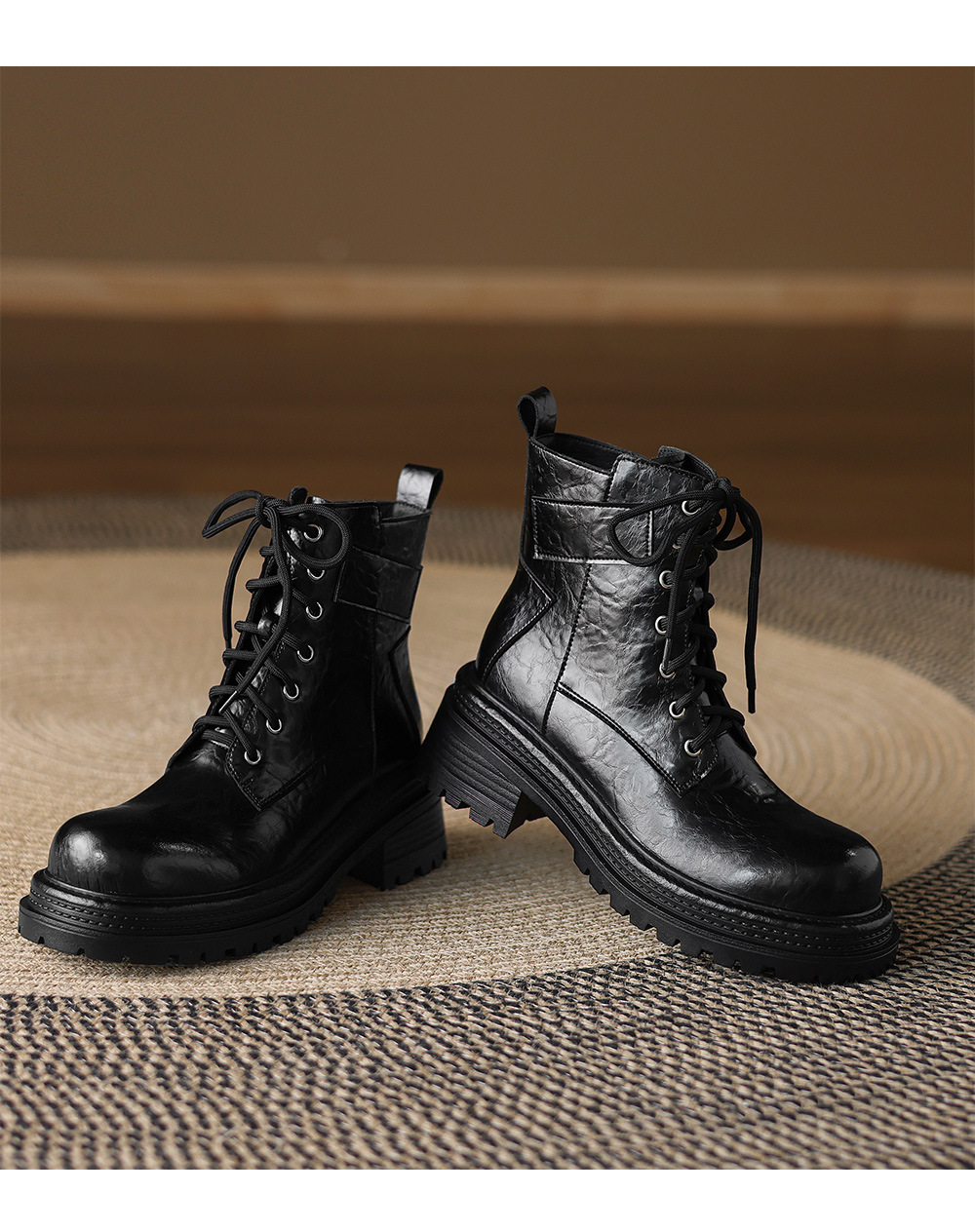 Boot Martin nữ gót dày buộc dây đế tăng chiều cao phong cách Maillard thu đông 2025 — Lớp lót nhung đen, Nhung nâu, Lớp lót đơn màu đen, Lớp lót đơn màu nâu chi tiết 17