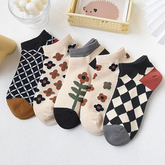 Socks women's socks spring and summer style ins trendy thin shallow mouth retro literary style small flower plaid internet celebrity boat socks versatile
