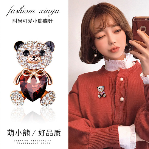 Cute Crystal Bear Brooch High-end Women's Fashion Diamond-studded Animal Lapel Pin Cartoon Creative Pin for Clothes Accessories