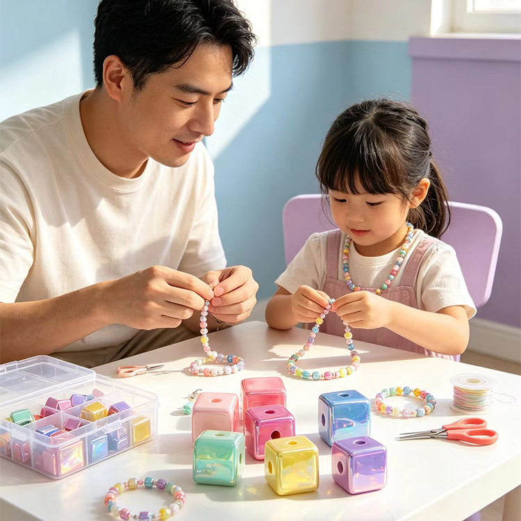 跨境电镀方块UV炫彩冰块直孔小玩具DIY发绳穿孔串珠娃娃机小配件