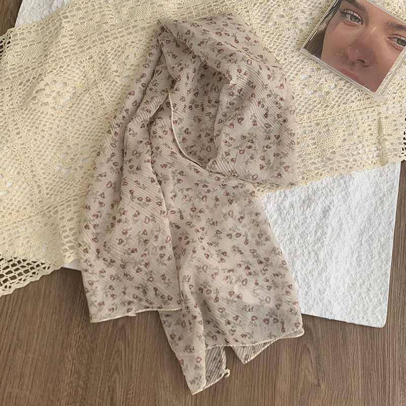 Bufanda delgada, nueva bufanda de seda de verano, pañuelo floral de alta calidad, bufanda de cuello, pequeño chal de protección solar fresco al por mayor