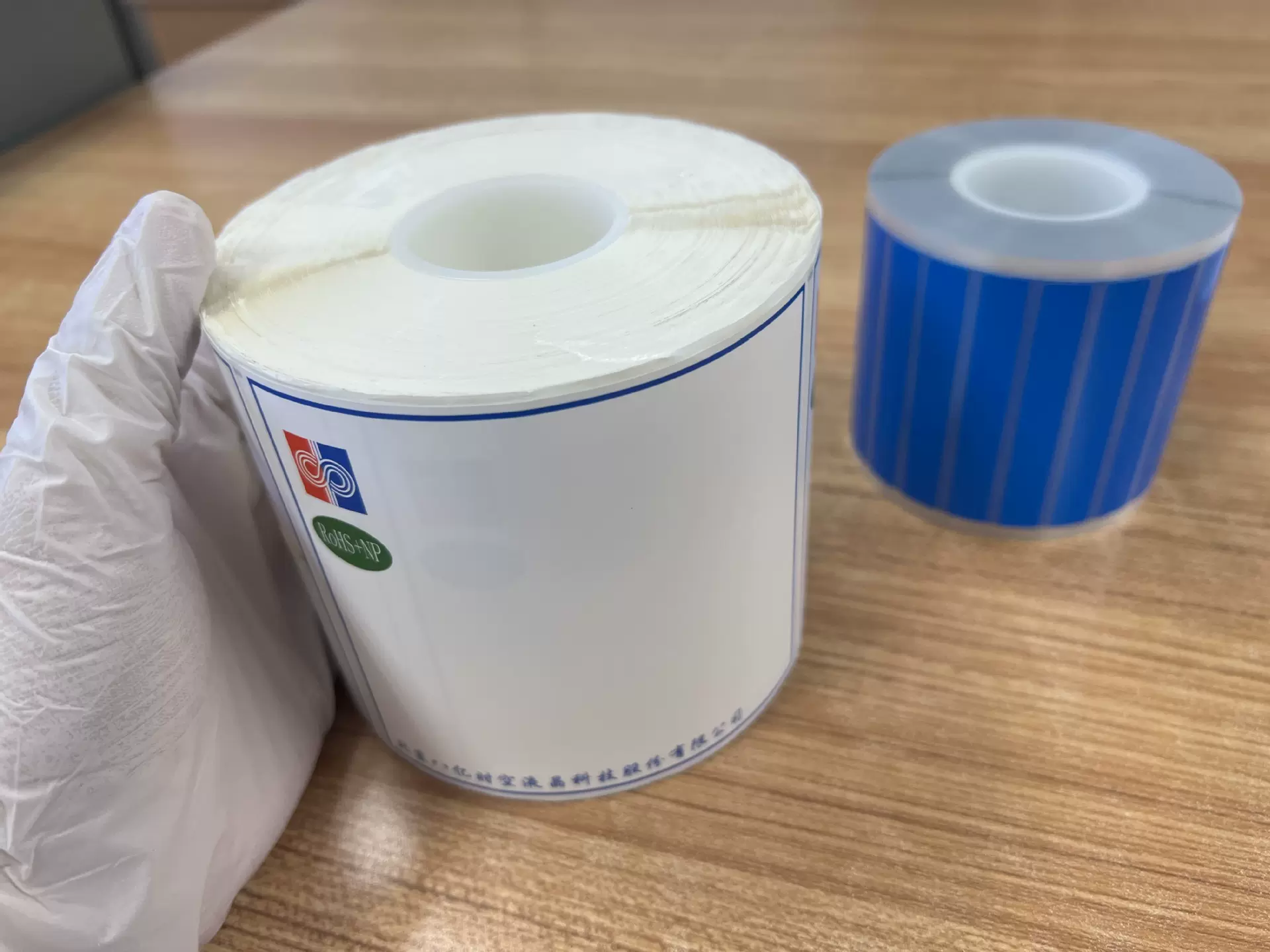 哑白PET抗指纹标签瓦伦管心无尘标签净化车间标签