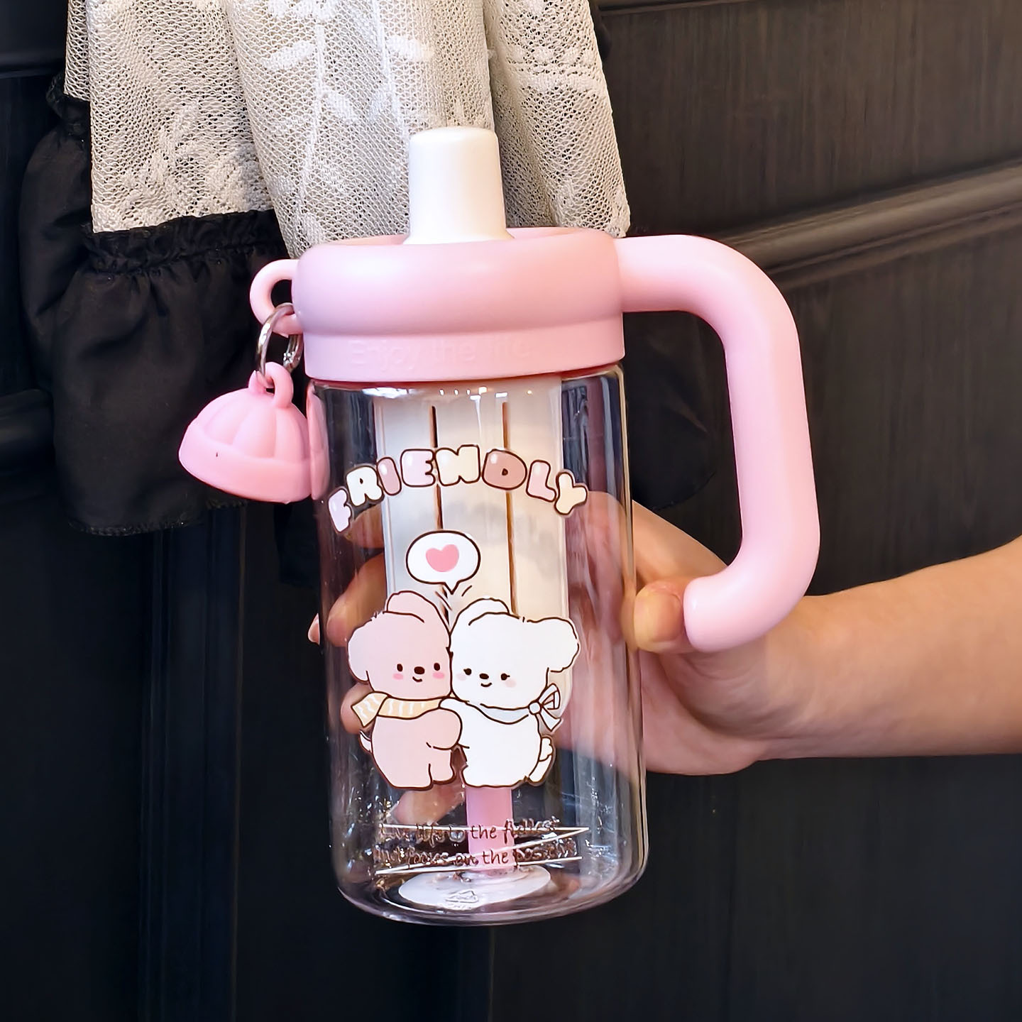 Taza de agua de oso para chicas de alto valor facial separación de té de agua de gran capacidad taza de hielo con mango taza de plástico PC lindo