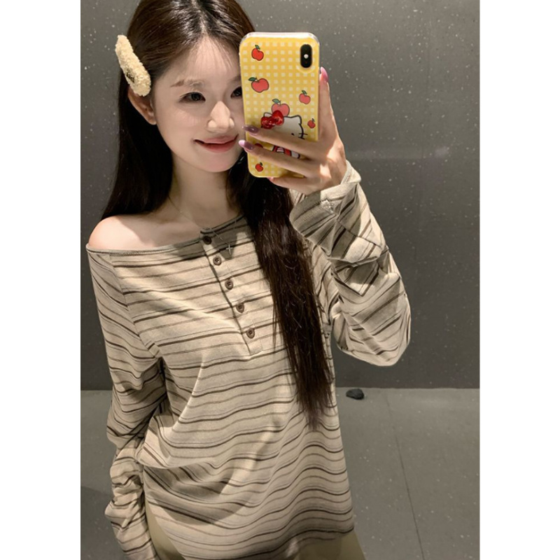 밝은 갈색 줄무늬