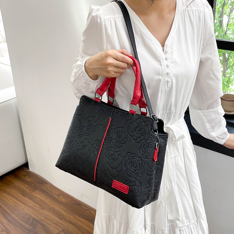 2024 new cross-border handbag, a large-capacity single-shoulder cross-border bestseller with soft leather embossed single-shoulder for women undefined