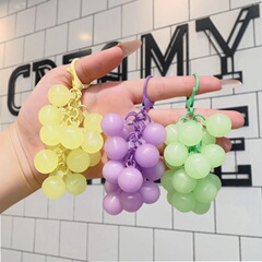 新款创意夜光葡萄串挂链书包挂饰装饰品配件钥匙扣小挂件公仔批发