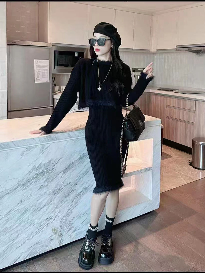 秋冬新款时尚名媛流苏针织毛衣打底衫套装感洋气背带裙两件套